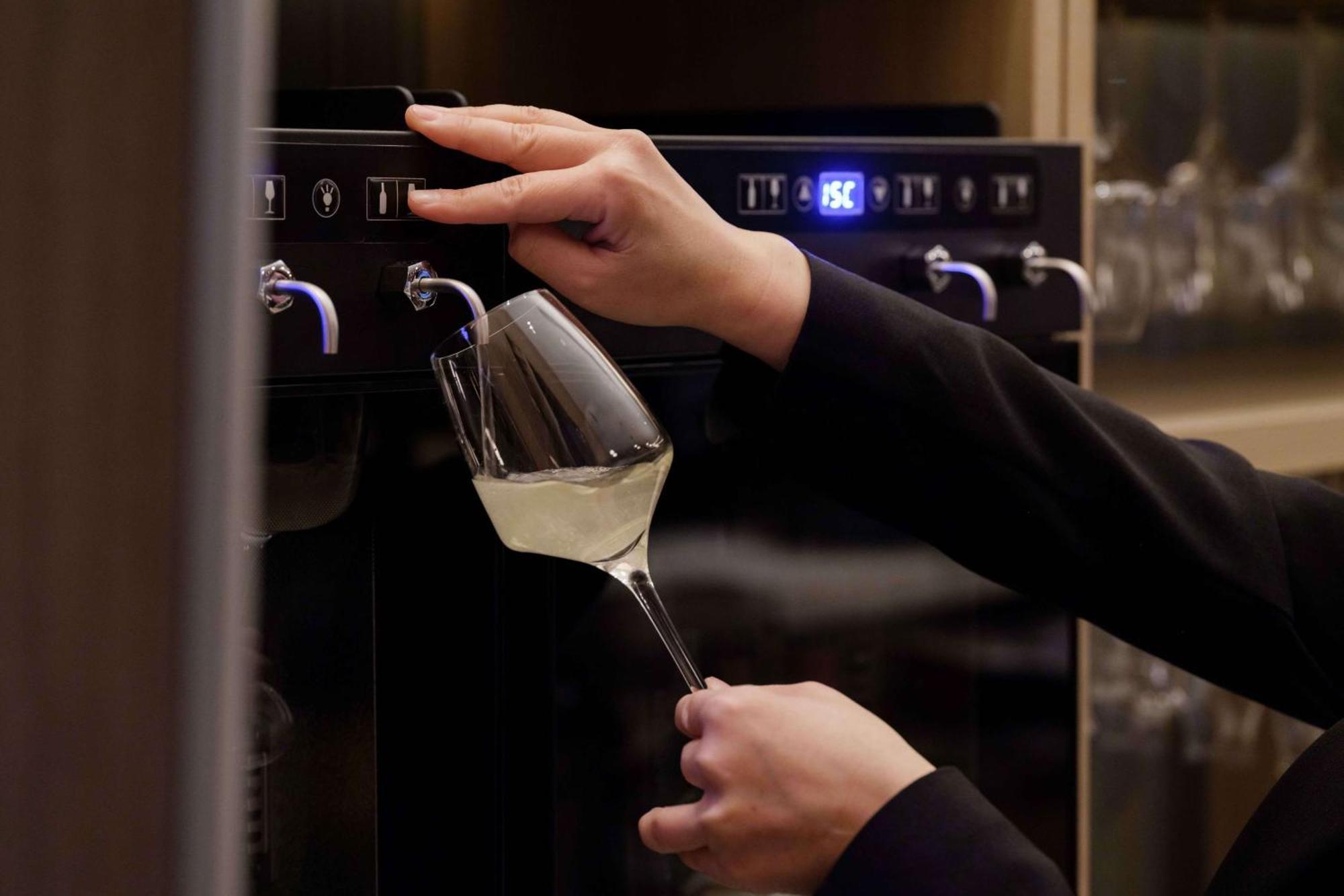 Doubletree By Hilton Toyama Hotell Eksteriør bilde