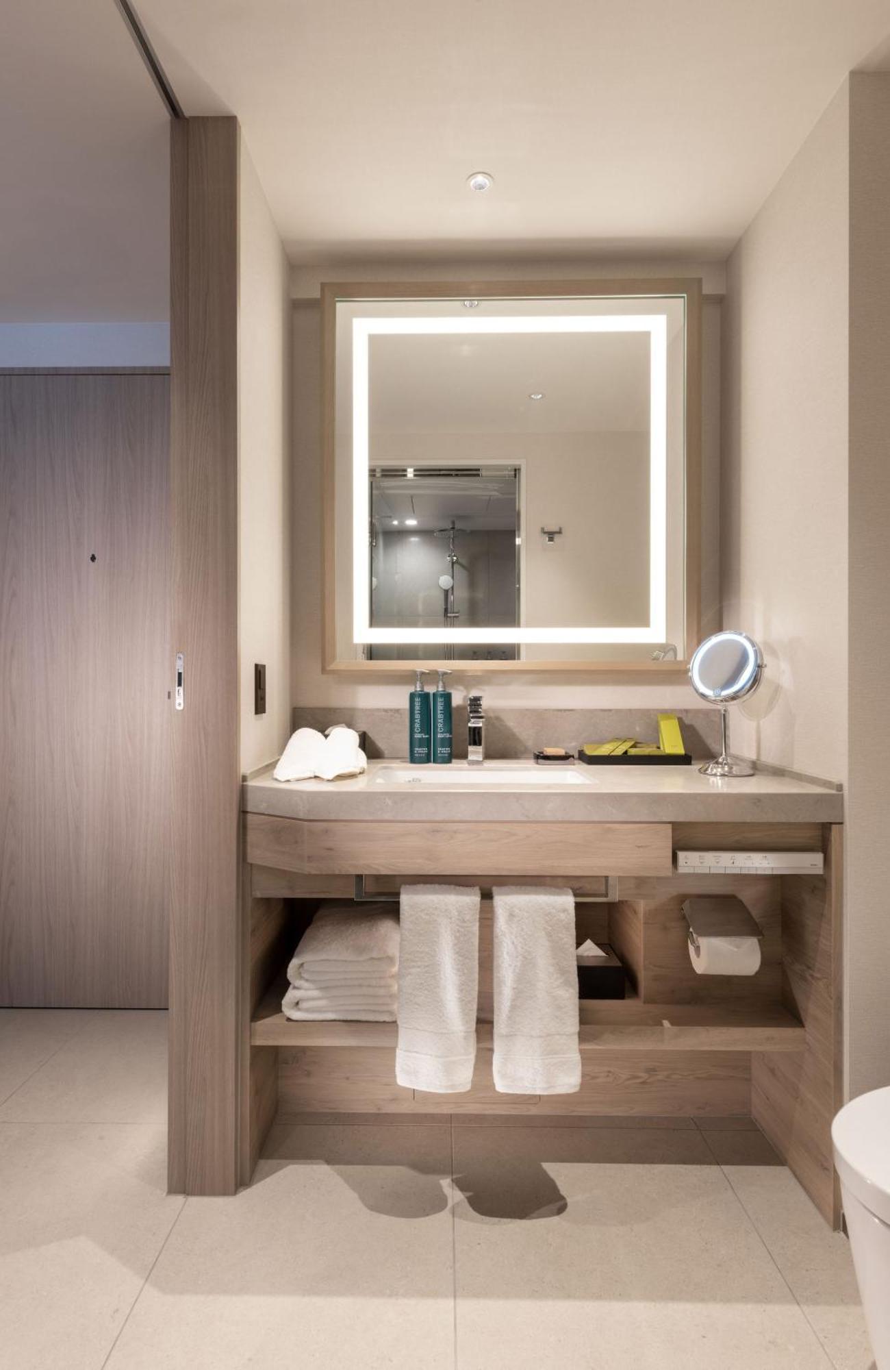 Doubletree By Hilton Toyama Hotell Eksteriør bilde